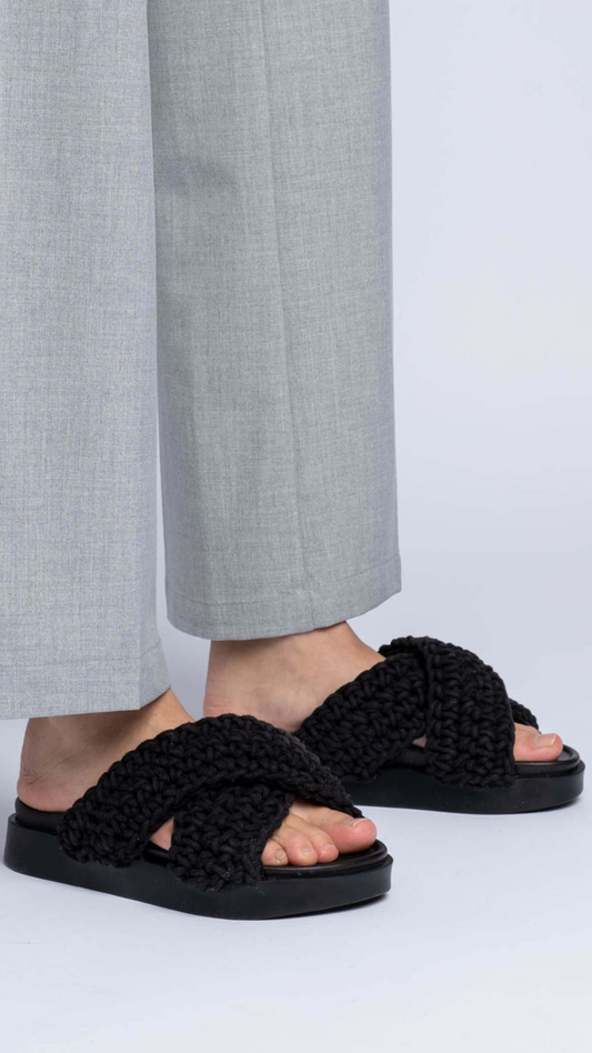 INUIKII Woven Slippers black