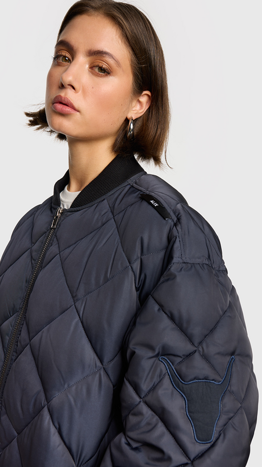 ALIX THE LABEL Quilted Bomber Jacke