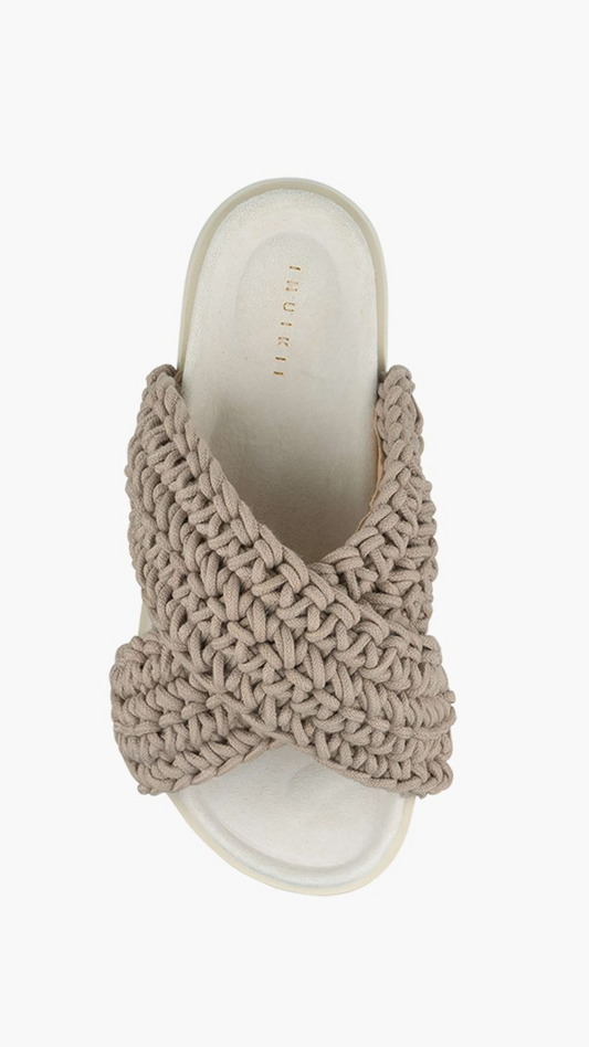 INUIKII Woven Slippers